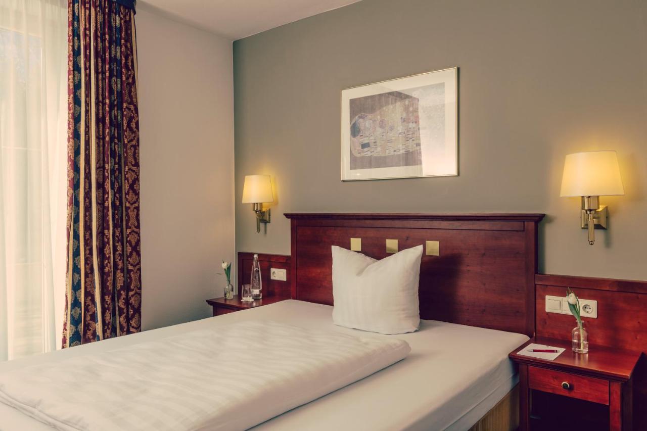 Landhotel Hallnberg Walpertskirchen Εξωτερικό φωτογραφία